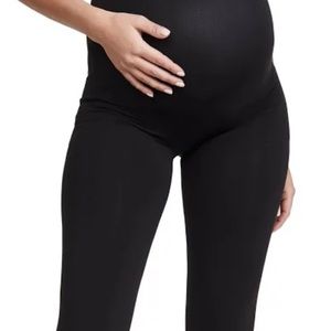 🦵🏻🤰🏼🦵🏻 •🌺Be Maternity🌺•🦵🏻💎Seamless leggin’🦵🏻💎